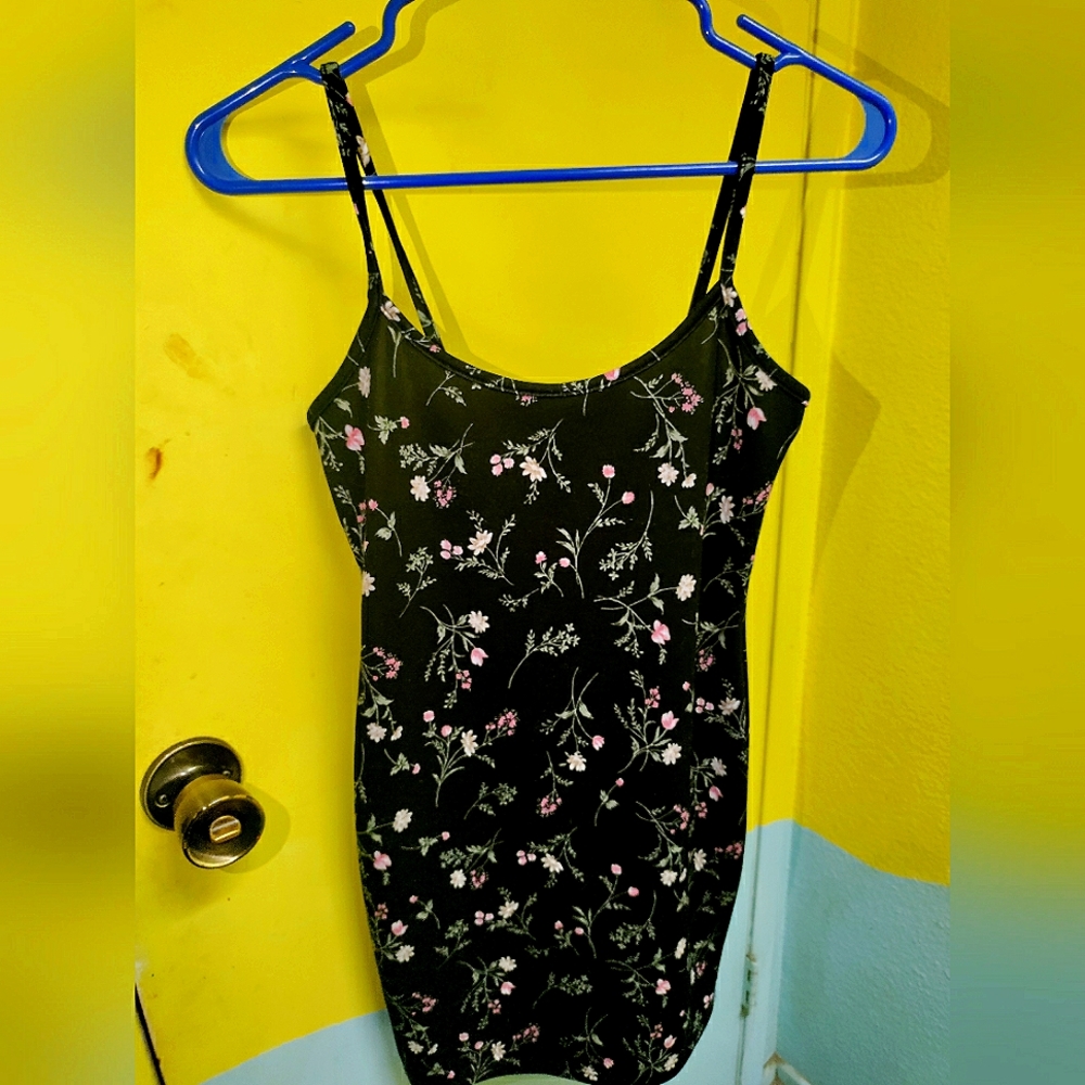 Charlotte Russe black flower fitted dress